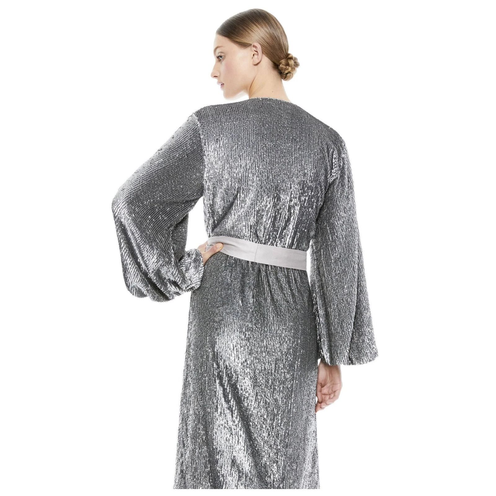 Alice + Olivia NWT ALICE + OLIVIA Anne Sequin Long Sleeve Wrap Dress Size 2 Size XS / US 0-2 / IT 36-38 - 3 Thumbnail