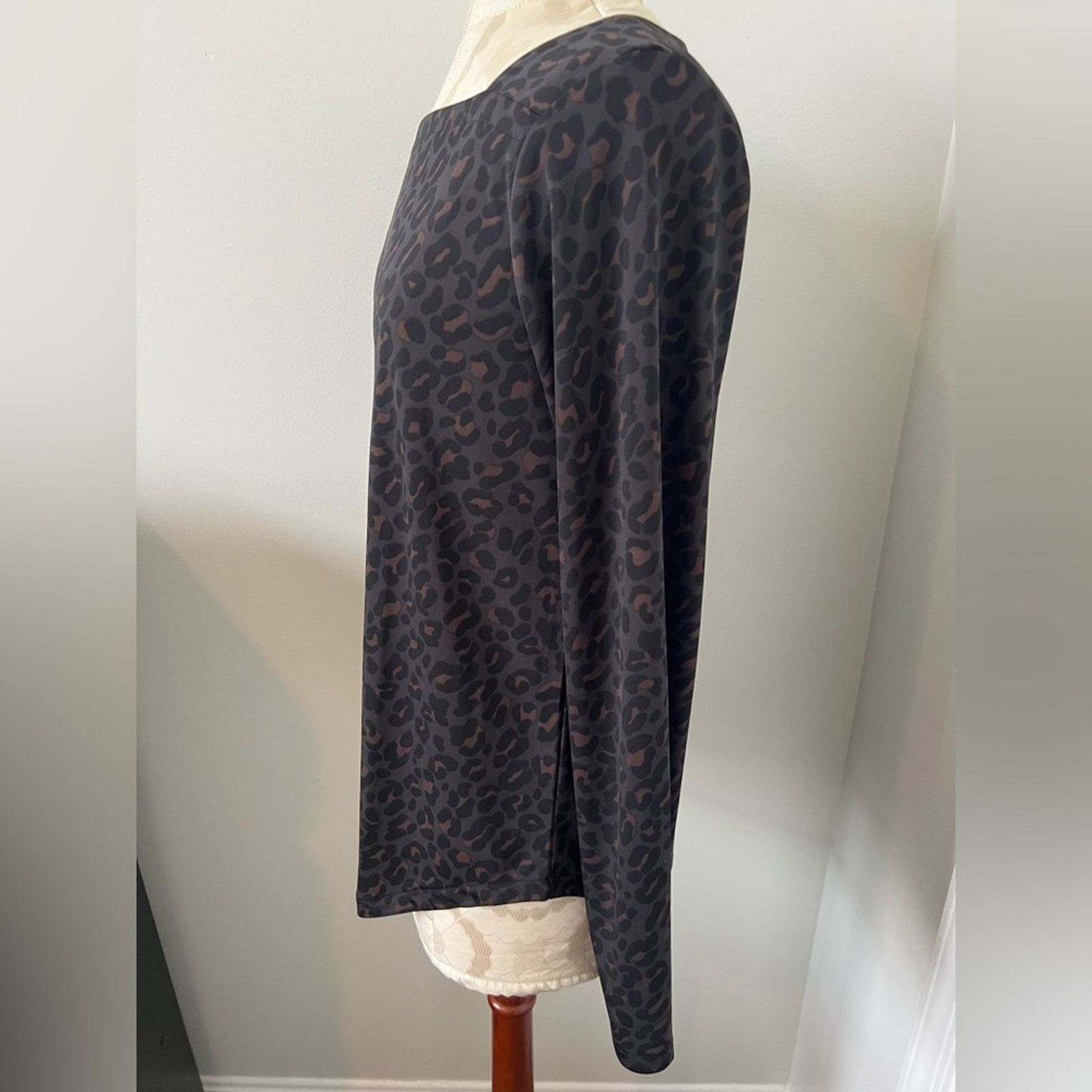 Ann Taylor Ann Taylor Women's Animal Print Long Sleeve Blouse Medium Size M / US 6-8 / IT 42-44 - 2 Thumbnail