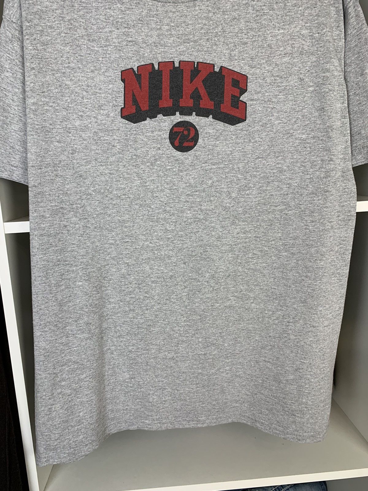 Other Vintage Nike 72 Big Logo T-shirt Size US L / EU 52-54 / 3 - 14 Thumbnail
