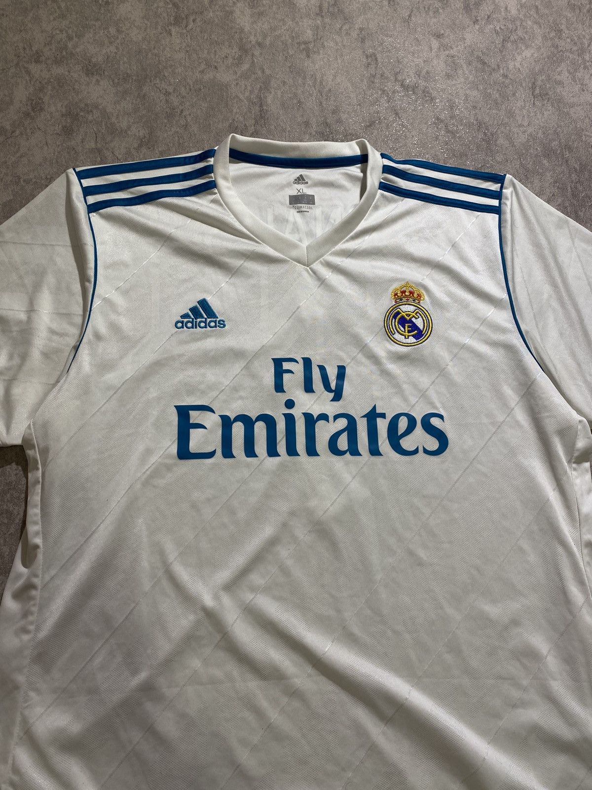 Adidas CR7 Real Madrid 2017/18 Home Jersey Ronaldo #7 Final Season Size US XL / EU 56 / 4 - 7 Thumbnail