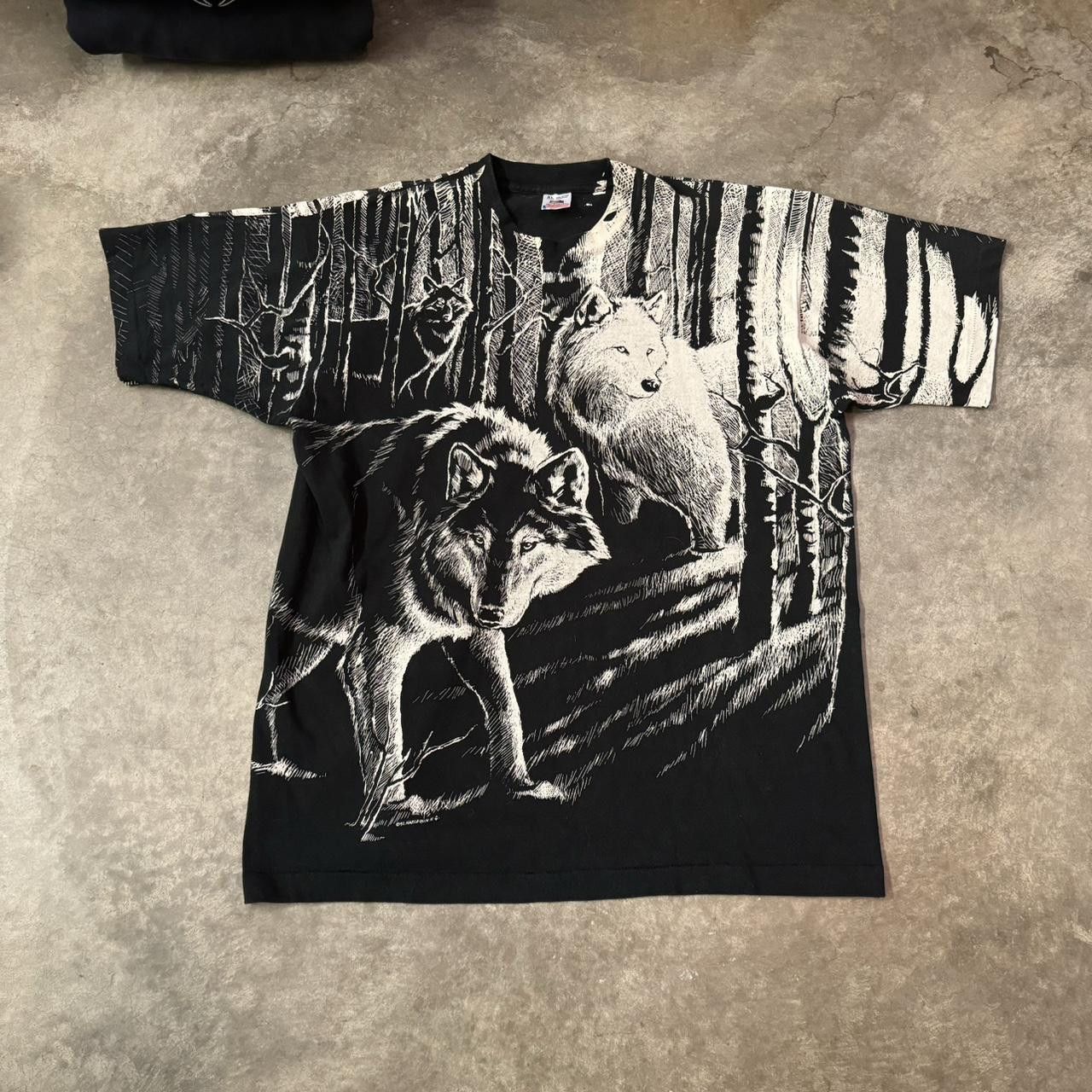 Fruit Of The Loom Vintage 90s Nature wolf all over print. Size US XL / EU 56 / 4 - 1 Thumbnail