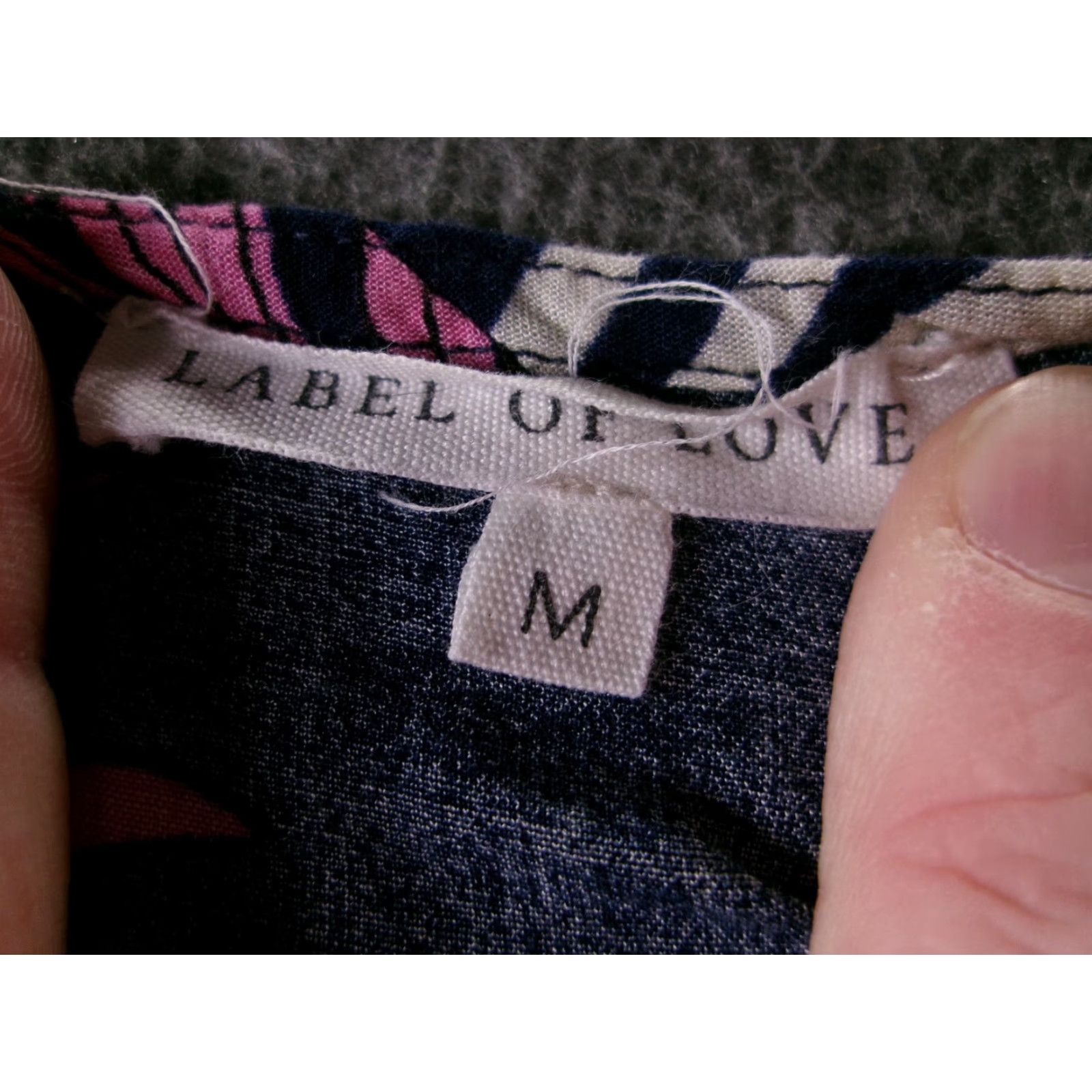 Vintage Label of Love Blouse Womens M Navy Floral Rayon Tunic V-Neck Ruffle Hem Size M / US 6-8 / IT 42-44 - 6 Thumbnail