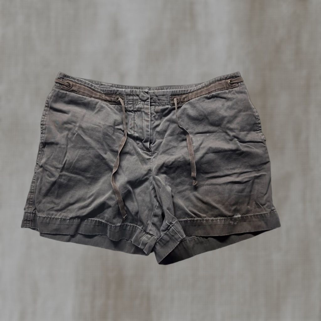 J.Crew J.CREW Women's Chino Shorts Adult Size 6 Gray Flat Front Casual Classic Twill Size 28" / US 6 / IT 42 - 1 Thumbnail