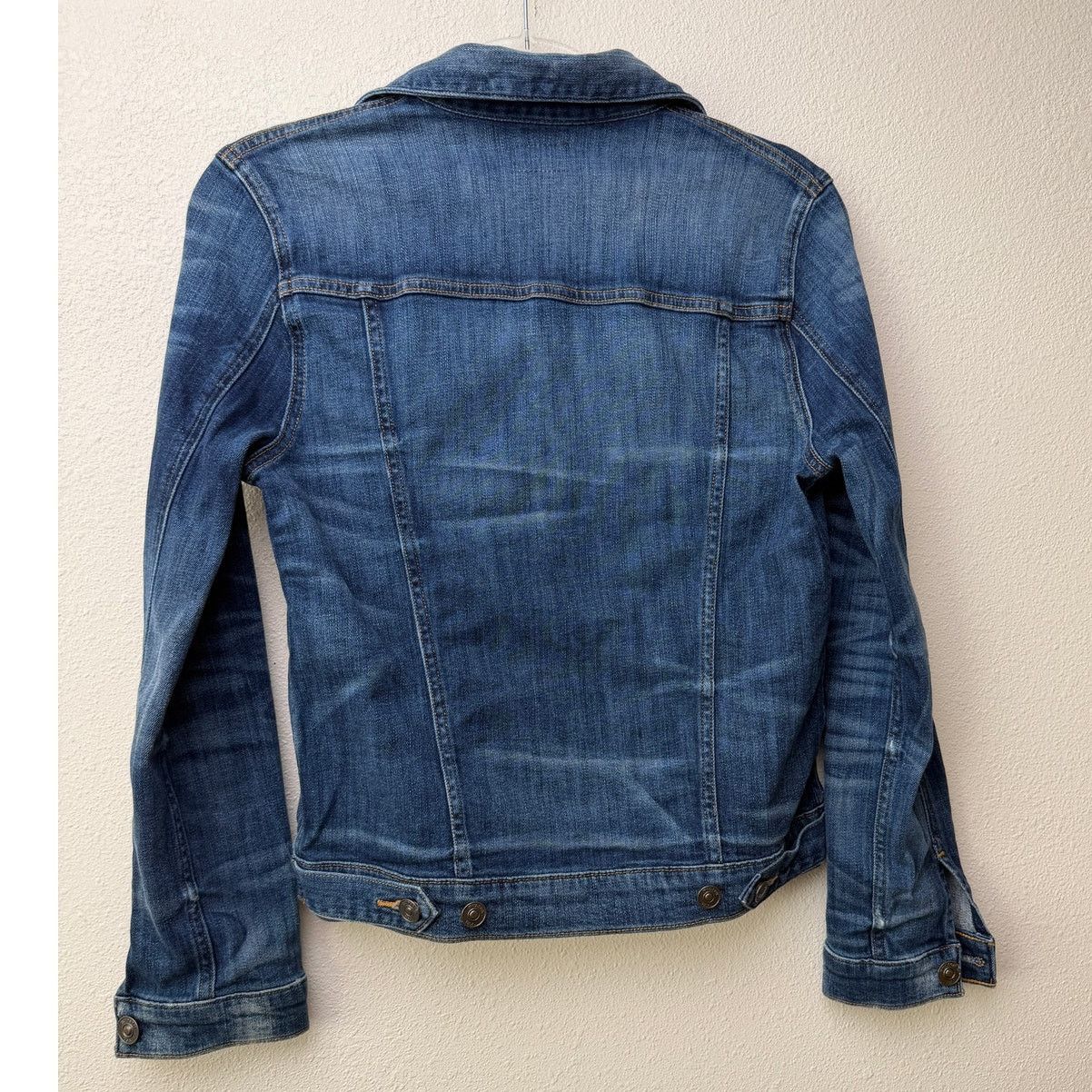Hudson Outerwear Hudson Classic Medium Wash Denim Jacket Button Front XS Size XS / US 0-2 / IT 36-38 - 3 Thumbnail