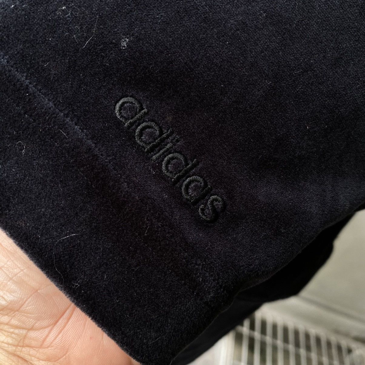 Adidas Adidas Black Velour Zip Jacket Size US M / EU 48-50 / 2 - 6 Thumbnail