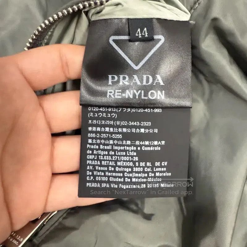 Prada Prada Men's Gray Nylon Light Jacket. Size US M / EU 48-50 / 2 - 4 Thumbnail