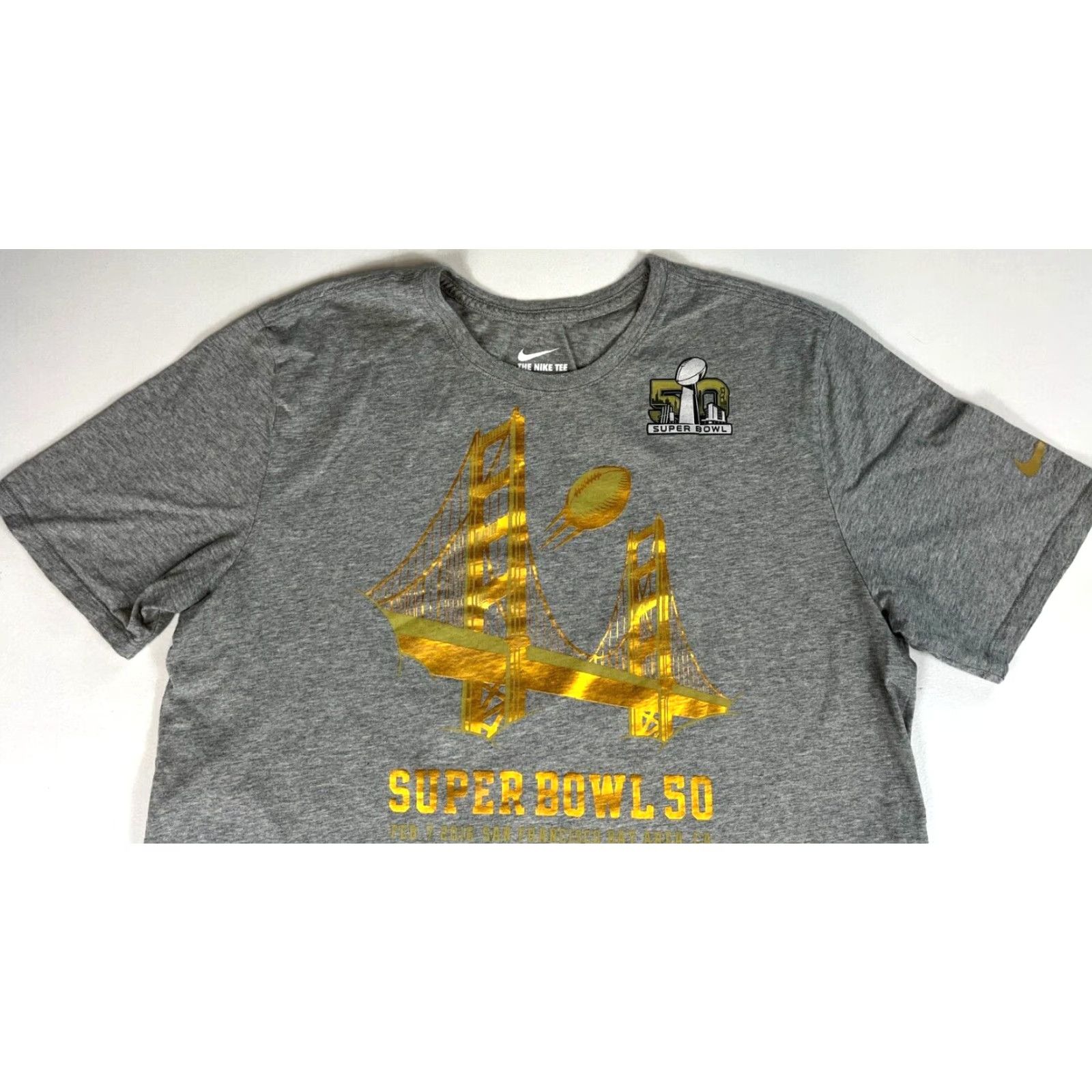 Nike Nike T-Shirt Men Athletic The Nike Tee Super Bowl 50 xl Gray Football Sports Mens Shirt Urban(Note: this seems odd) Size US XL / EU 56 / 4 - 3 Thumbnail