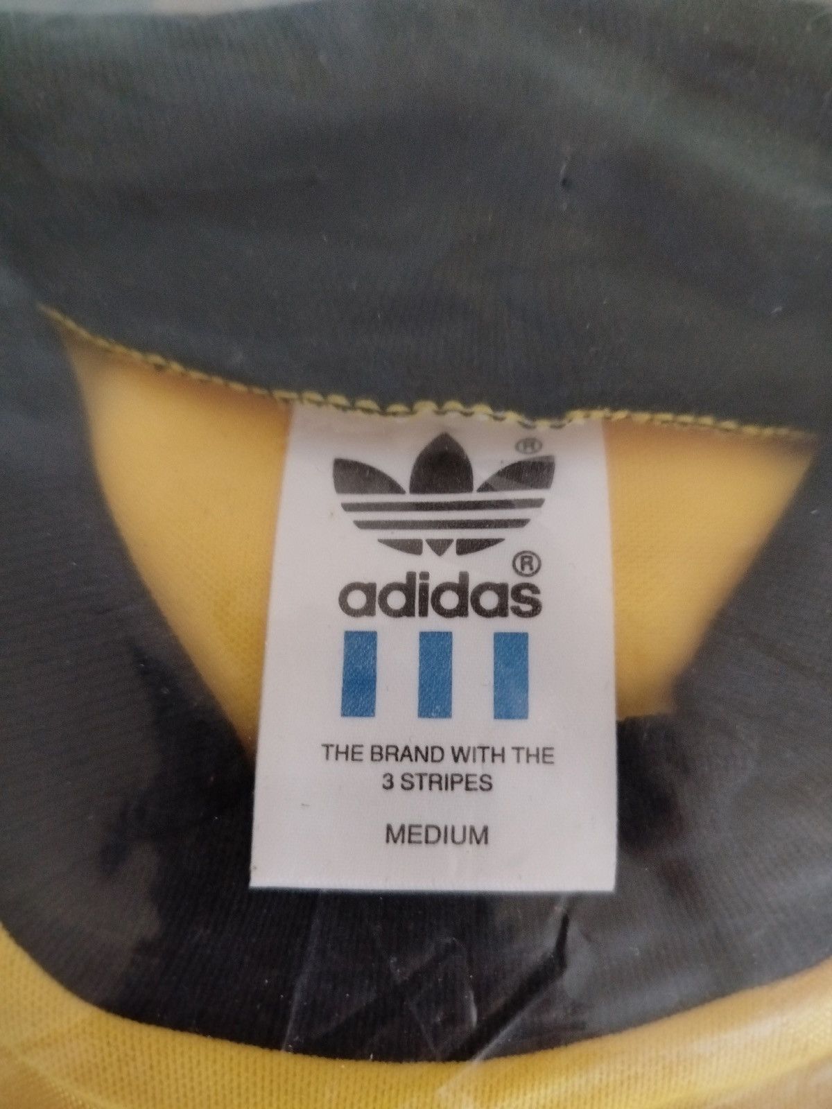 Adidas Ireland 1990/1992 goalkeeper shirt Adidas BNWT Size US M / EU 48-50 / 2 - 5 Thumbnail