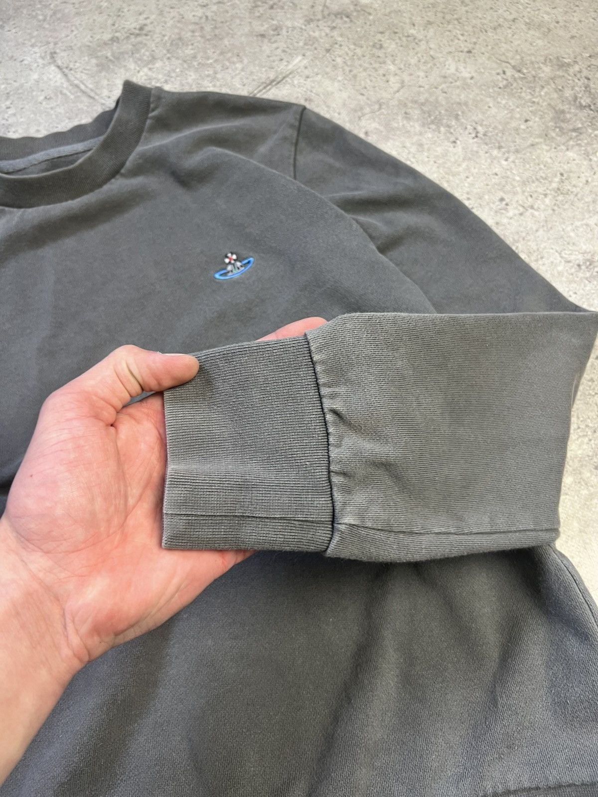 Vivienne Westwood Vintage Vivienne Westwood Sweatshirt Orb Logo Basic Pullover Size US M / EU 48-50 / 2 - 6 Thumbnail