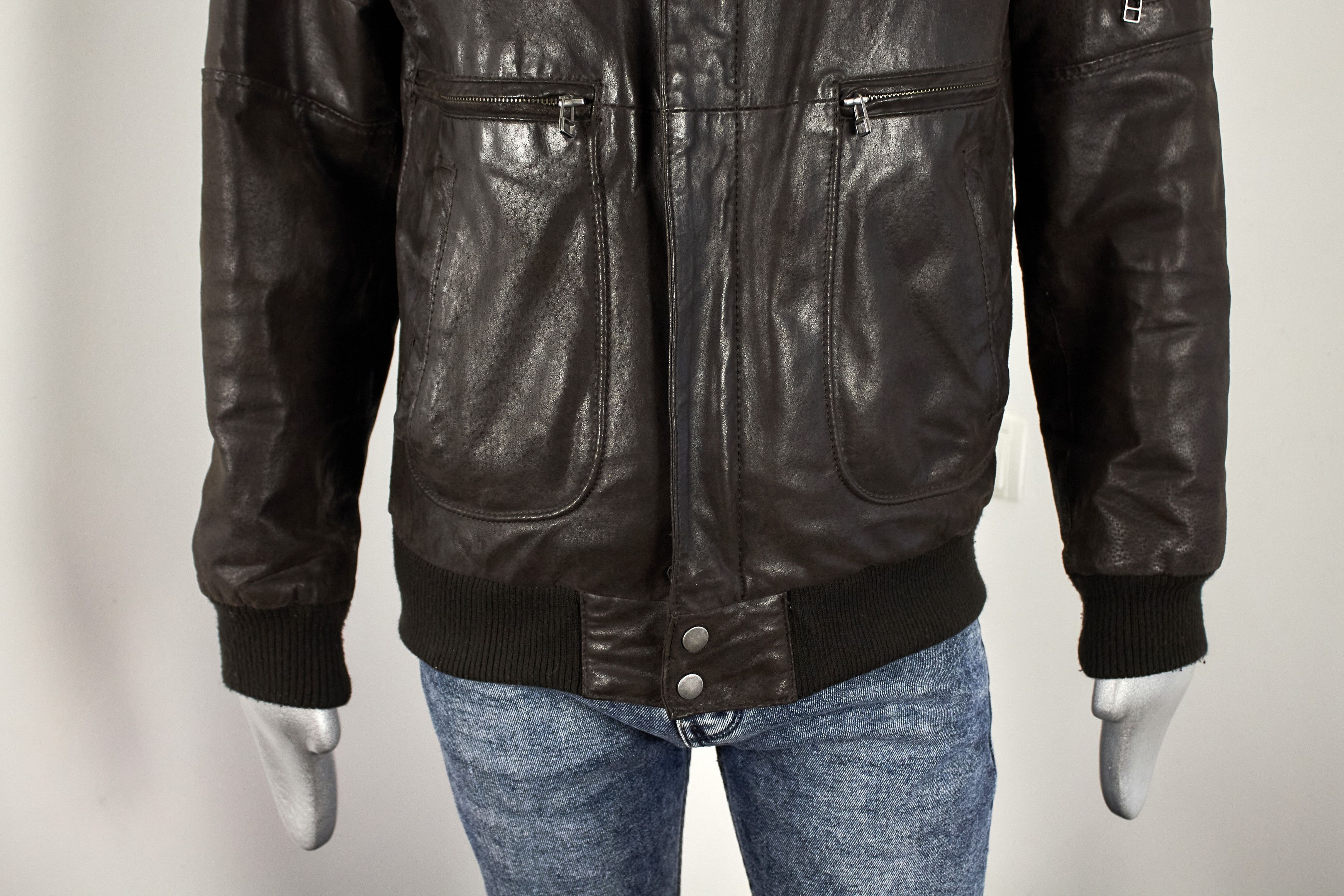Vintage Vintage 90s men's flight A2 leather bomber jacket Size US M / EU 48-50 / 2 - 10 Thumbnail