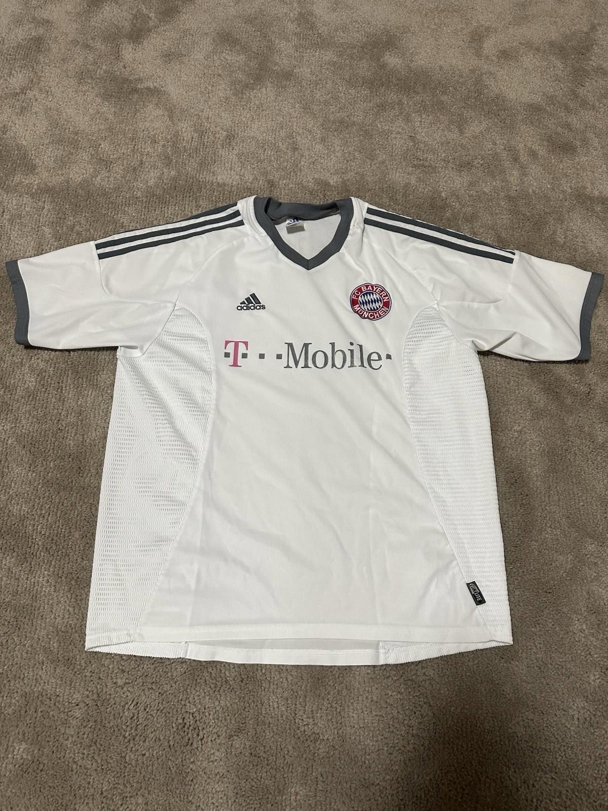 Adidas BAYERN MUNICH 2003/04 AWAY FOOTBALL ADIDAS Soccer Jersey Size US XL / EU 56 / 4 - 1 Thumbnail