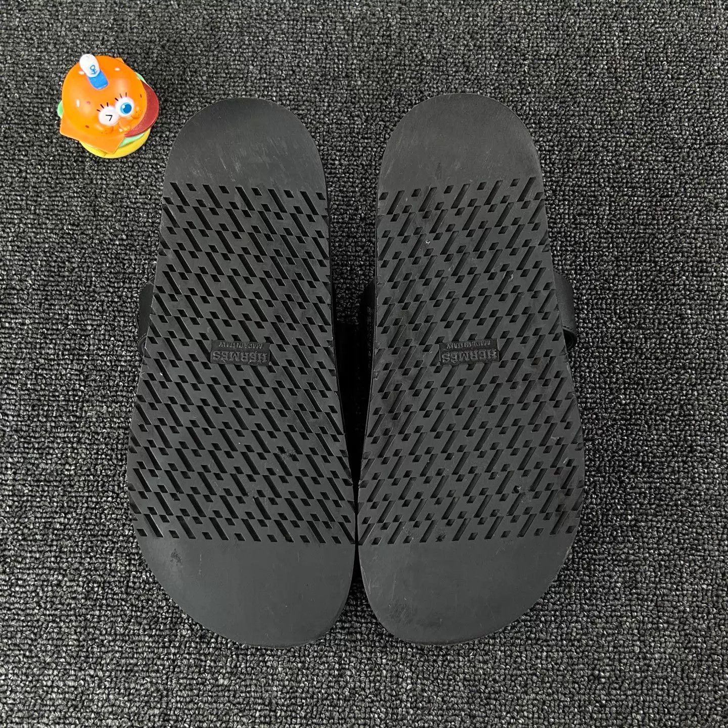Hermes Hermes Erjiu black slipper 38 Size US 7.5 / IT 37.5 - 6 Thumbnail