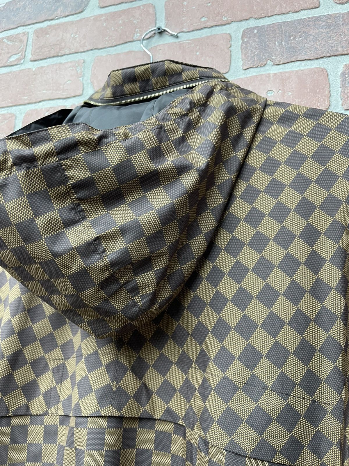 Louis Vuitton Size L/56LV - Louis Vuitton Reversible Windbreaker Size US L / EU 52-54 / 3 - 8 Thumbnail