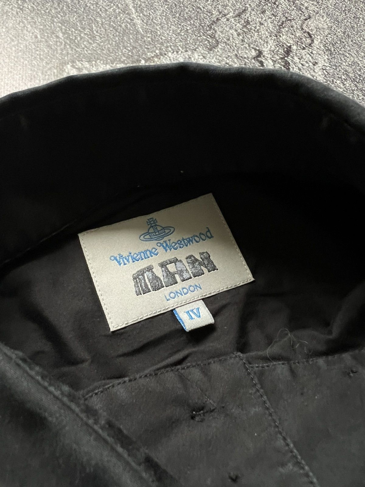 Vivienne Westwood Vivienne Westwood Button-Up Orb Shirt Made in Italy Size US XL / EU 56 / 4 - 4 Thumbnail
