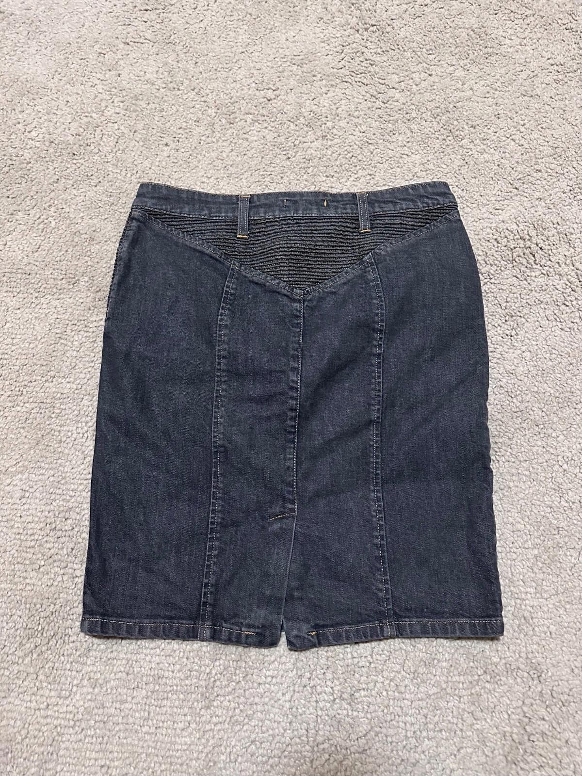 Versace Womens Versace Skirt Dark Blue Denim Sz 28/42 Size 30" / US 8 / IT 44 - 6 Thumbnail