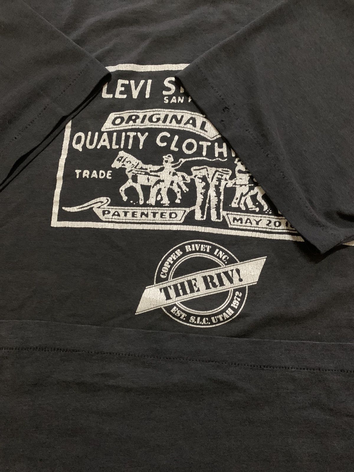 Levi's × Levi's Vintage Clothing × Vintage LEVI’S T-SHIRT Size US XL / EU 56 / 4 - 4 Thumbnail