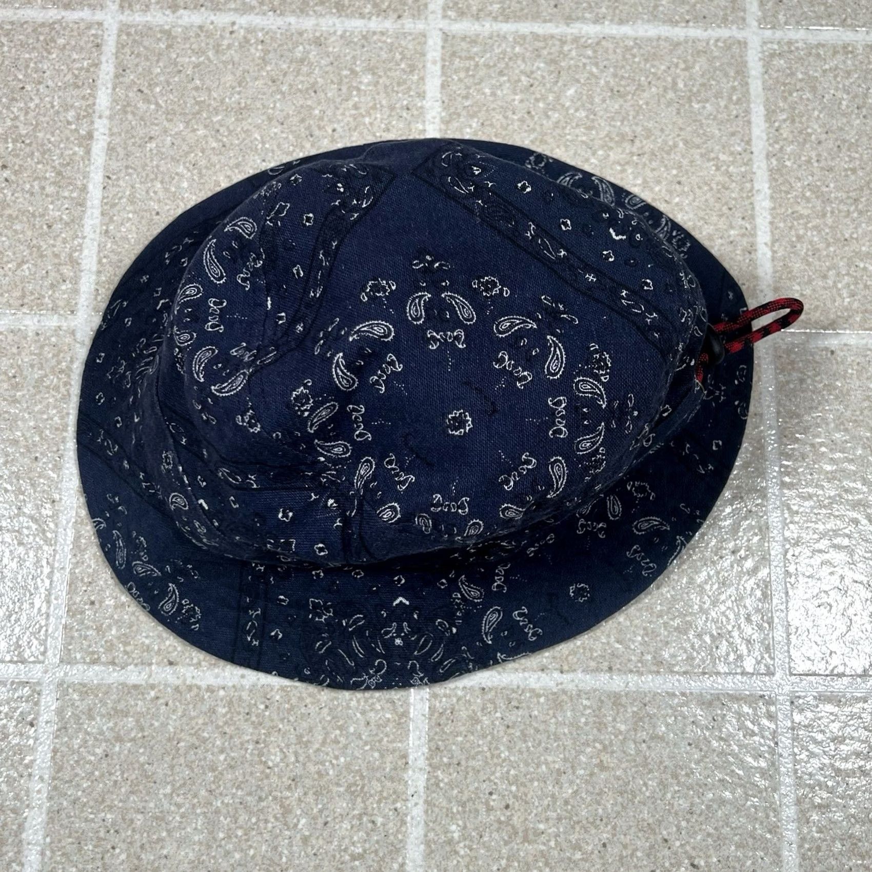 Vintage Blue Paisley Print Bucket Hat Men One Size Size ONE SIZE - 3 Thumbnail