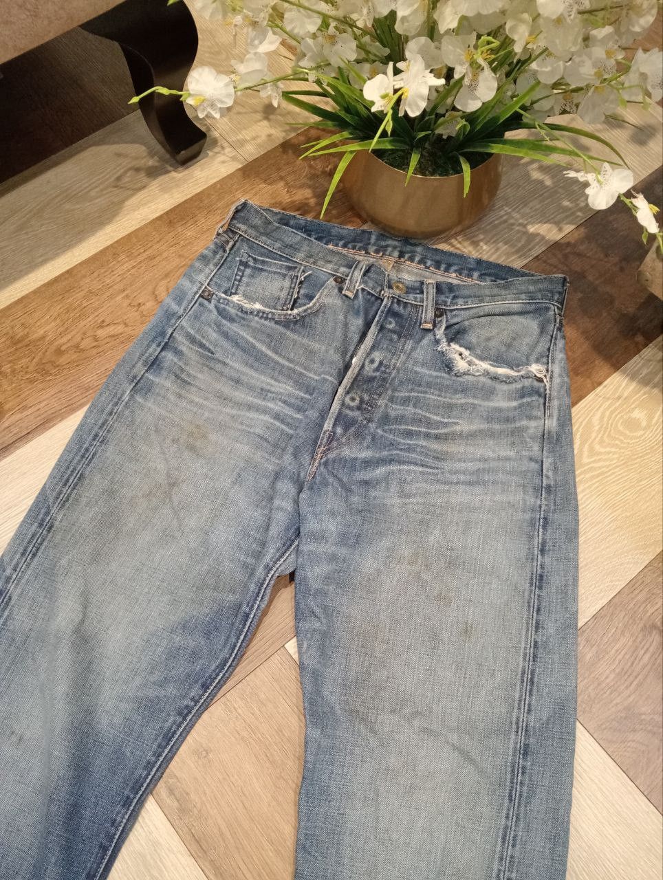 Levi's Vintage Clothing VINTAGE LEVI'S 501 REDLINE HIDDEN RIVETS CAPITAL E JEANS Size US 30 / EU 46 - 3 Thumbnail
