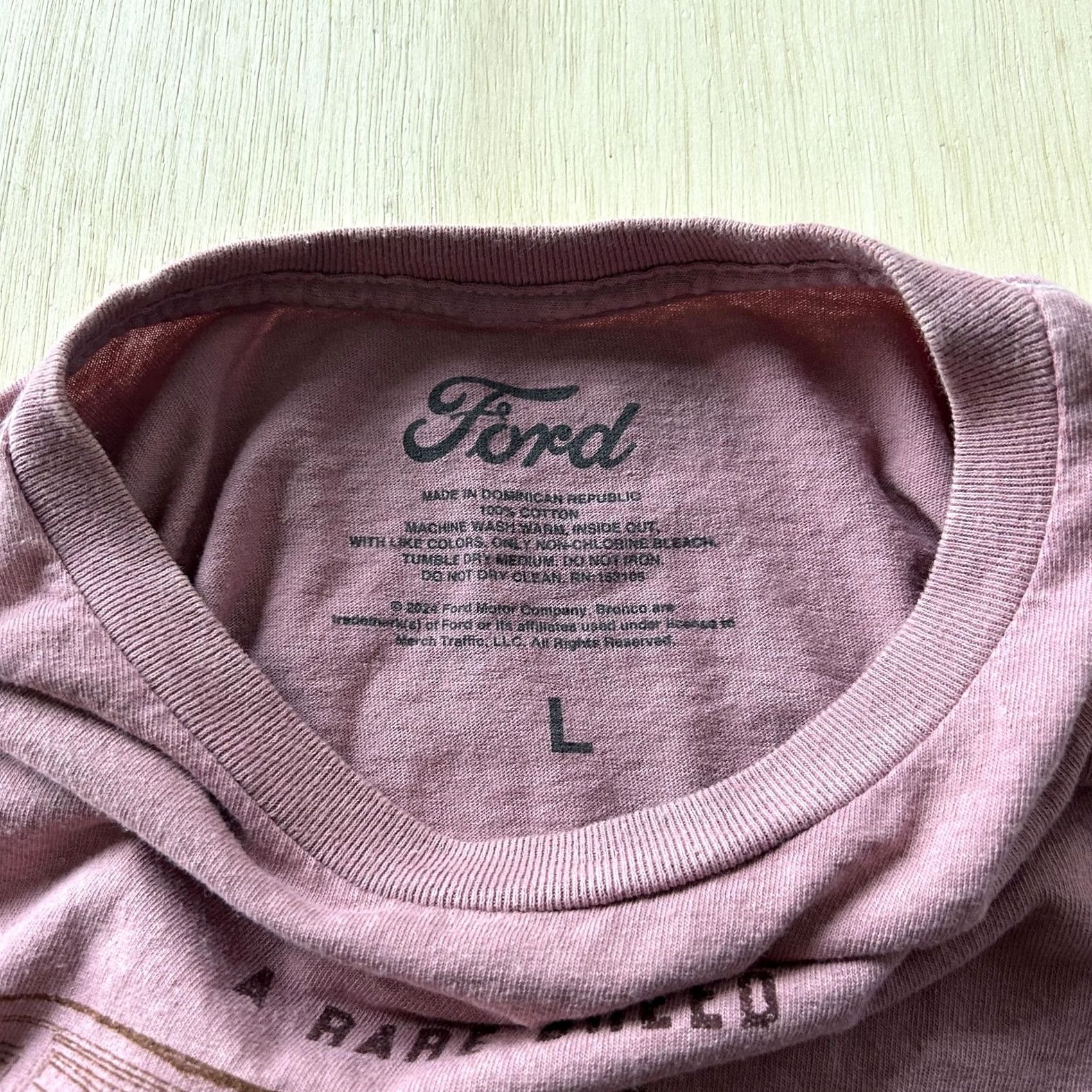 Ford Ford Bronco Shirt Mens Large Pink A Rare Breed Graphic Tee T-Shirt Since 1966 Size US L / EU 52-54 / 3 - 3 Thumbnail