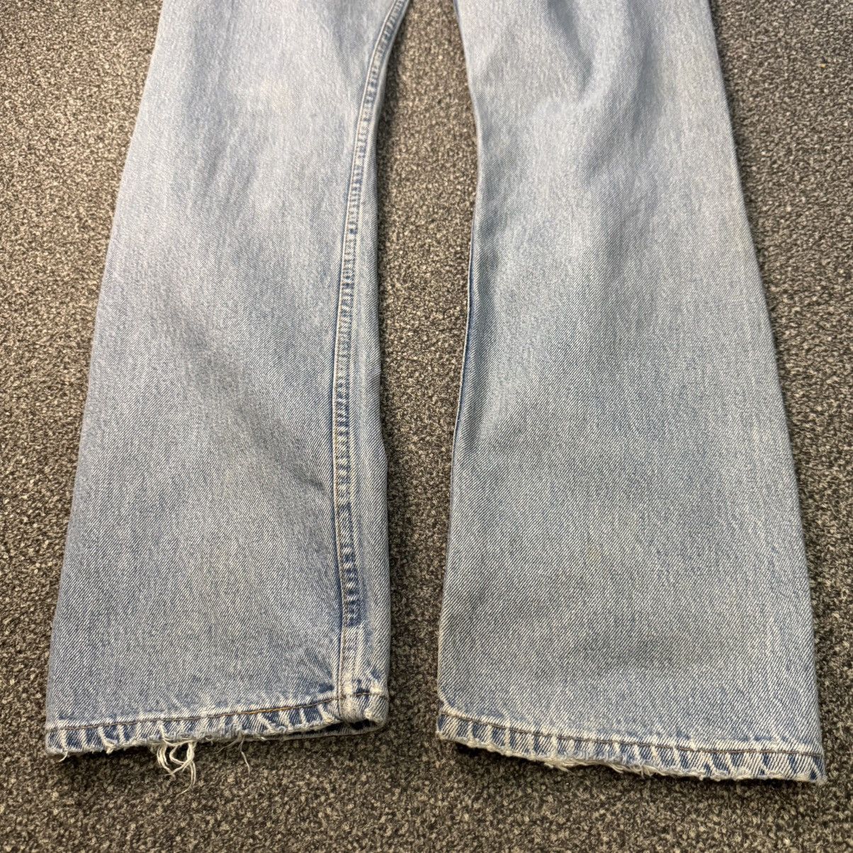 Levi's Vintage Clothing 🔥🇺🇸 Vintage 90s Levis 501 Super Distressed Faded Denim Size US 30 / EU 46 - 4 Thumbnail