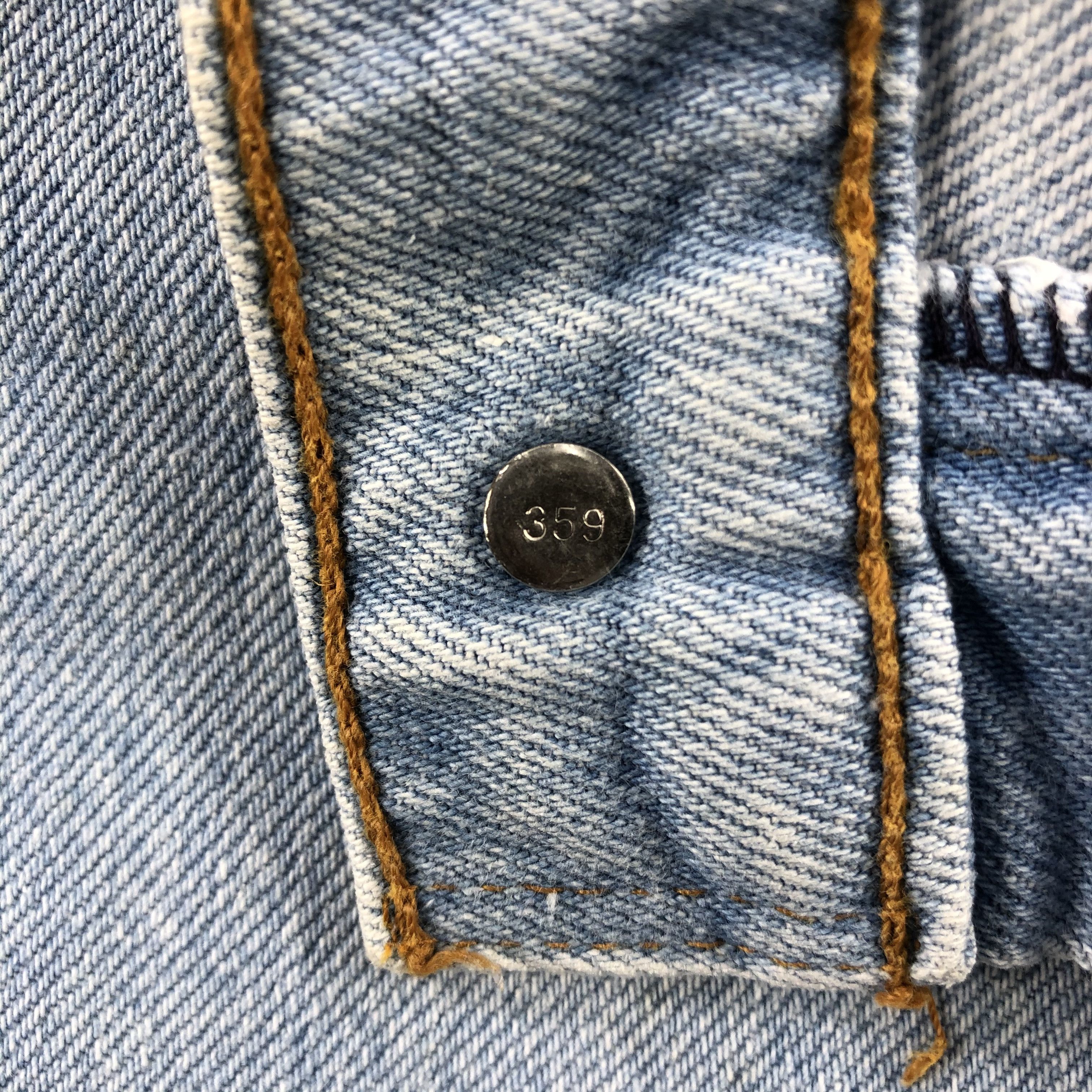 Levi's × Vintage Vintage 90s Light Wash Levis Jeans-JM2724 Size US 35 - 13 Thumbnail
