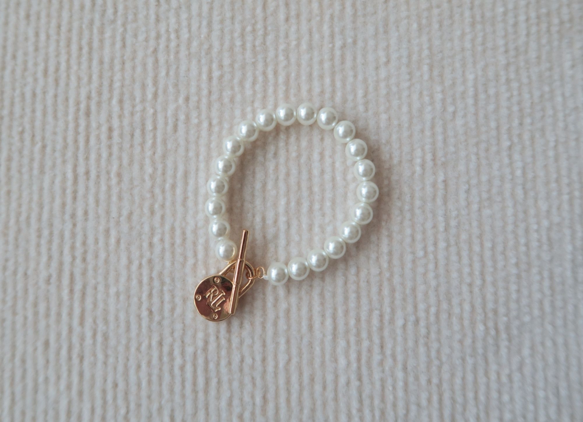 Ralph Lauren Ralph Lauren Beaded Pearls w Padlock Charm Bracelet Size ONE SIZE - 1 Thumbnail