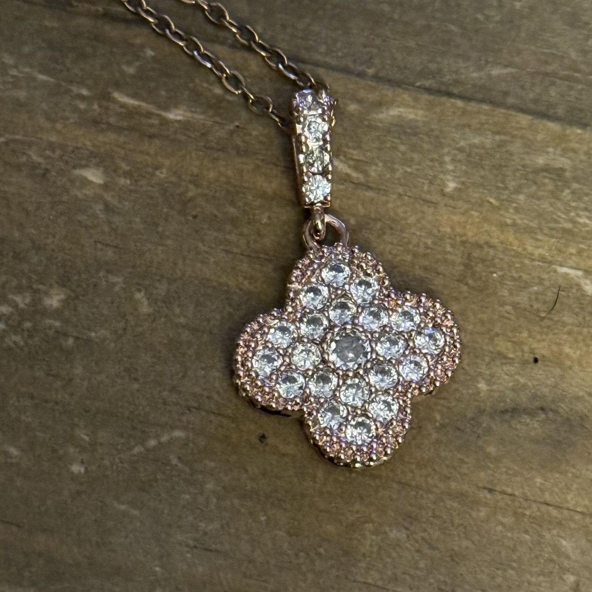 Other Gold stainless steel pave crystal clover pendant necklace Size ONE SIZE - 4 Thumbnail