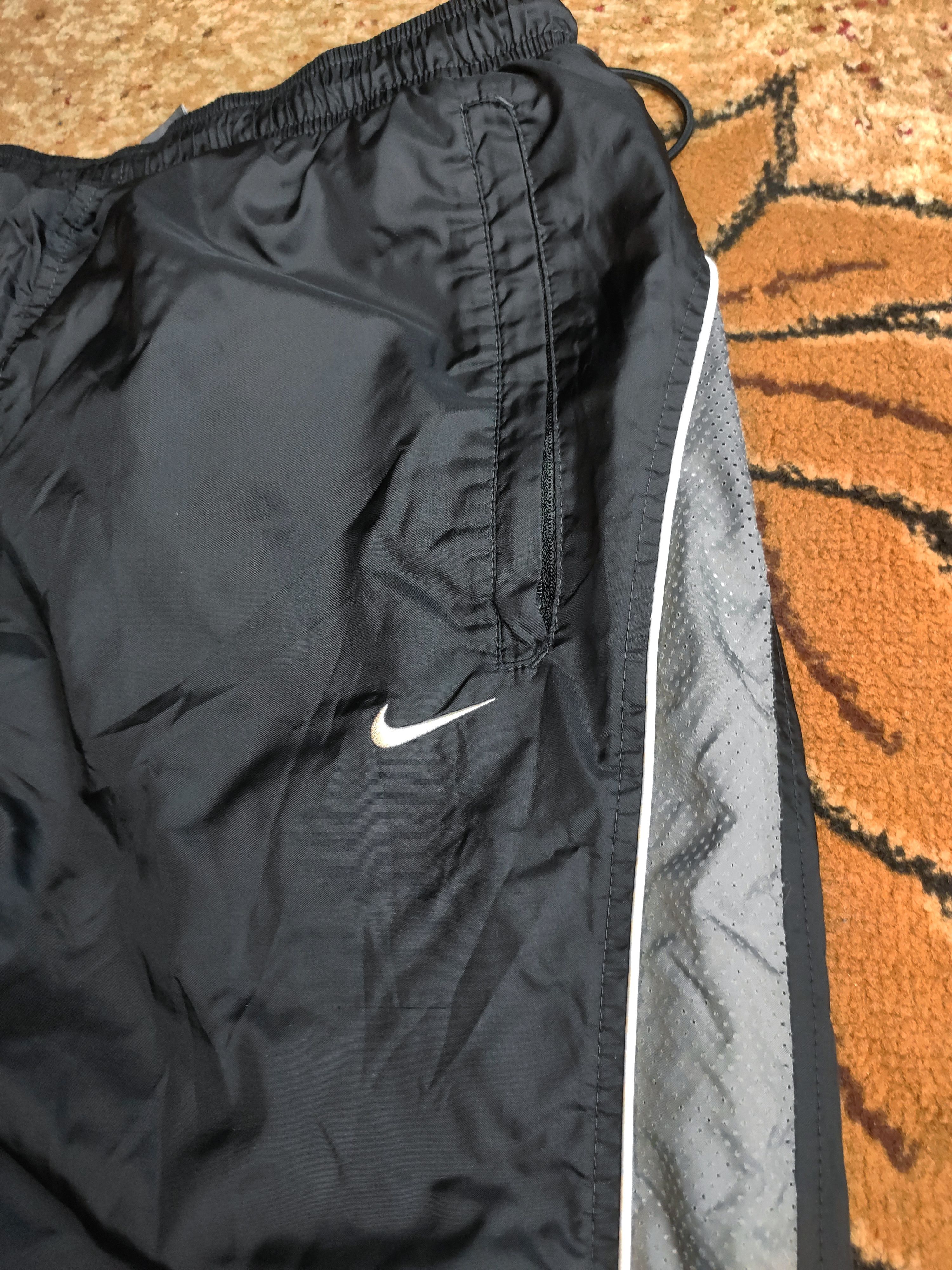 Nike × Vintage Nike vintage trackpants sweatpants 00s flared parachute L/XL Size US 34 / EU 50 - 3 Thumbnail