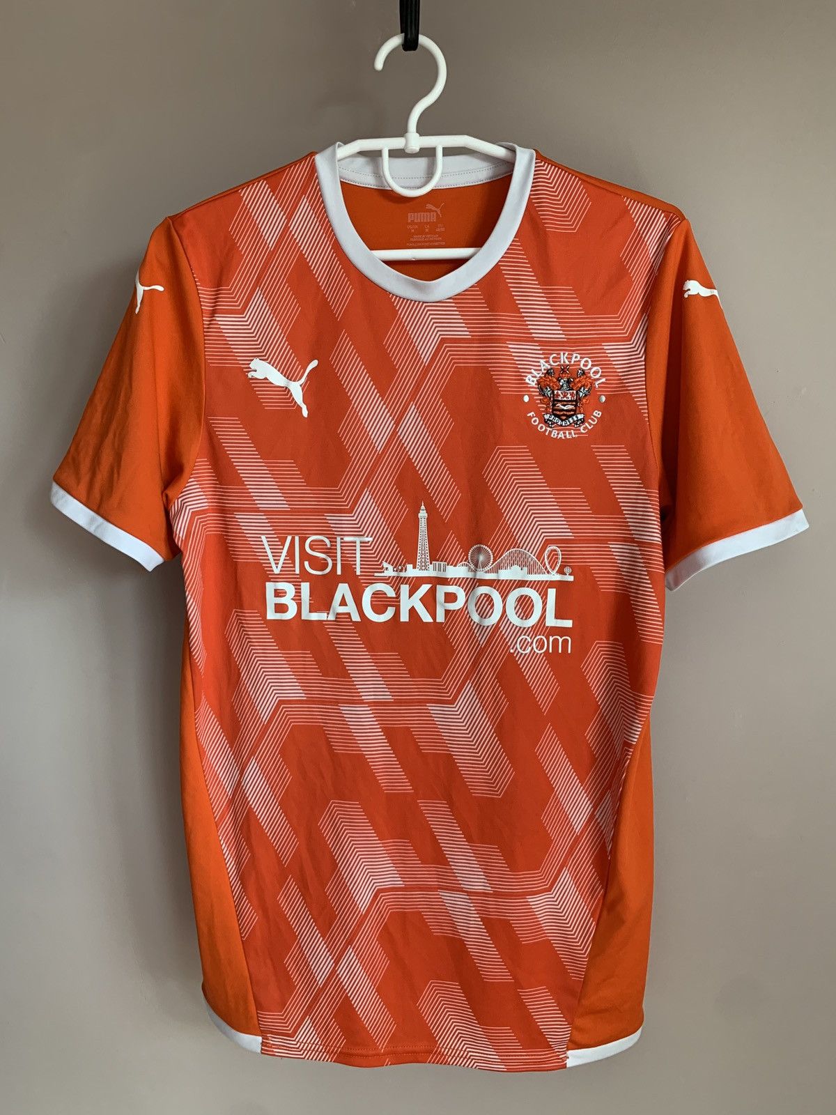 Puma Blackpool Home Football Shirt Puma Soccer Jersey Size M Size US M / EU 48-50 / 2 - 1 Thumbnail