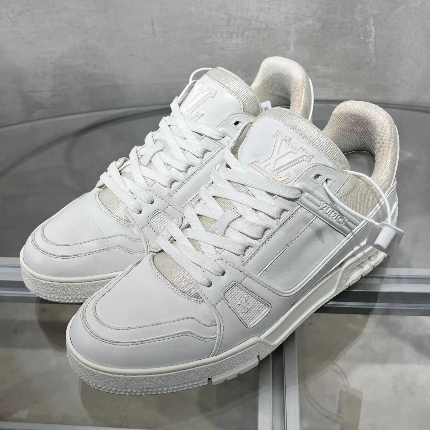 Louis Vuitton LV Trainer white UK8 / 42 Size US 9 / EU 42 - 2 Thumbnail