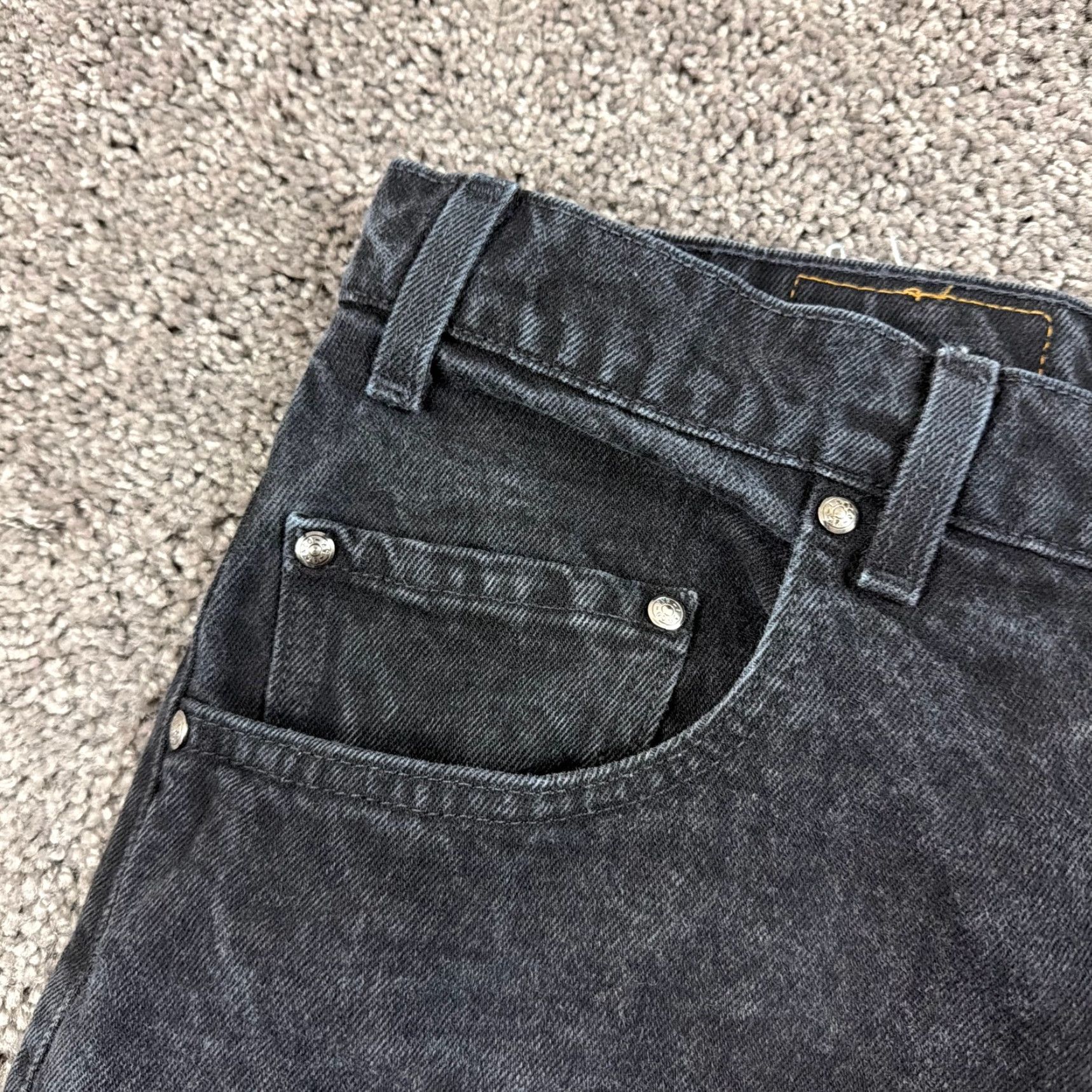 Levi's VINTAGE Levi's Jeans 545 Mens 36 Black Tapered Relaxed Denim Cotton 90s Jeans Mens Black 90s Levi's 545 Relaxed Tapered Jeans Mens Black 90s Size US 36 / EU 52 - 3 Thumbnail