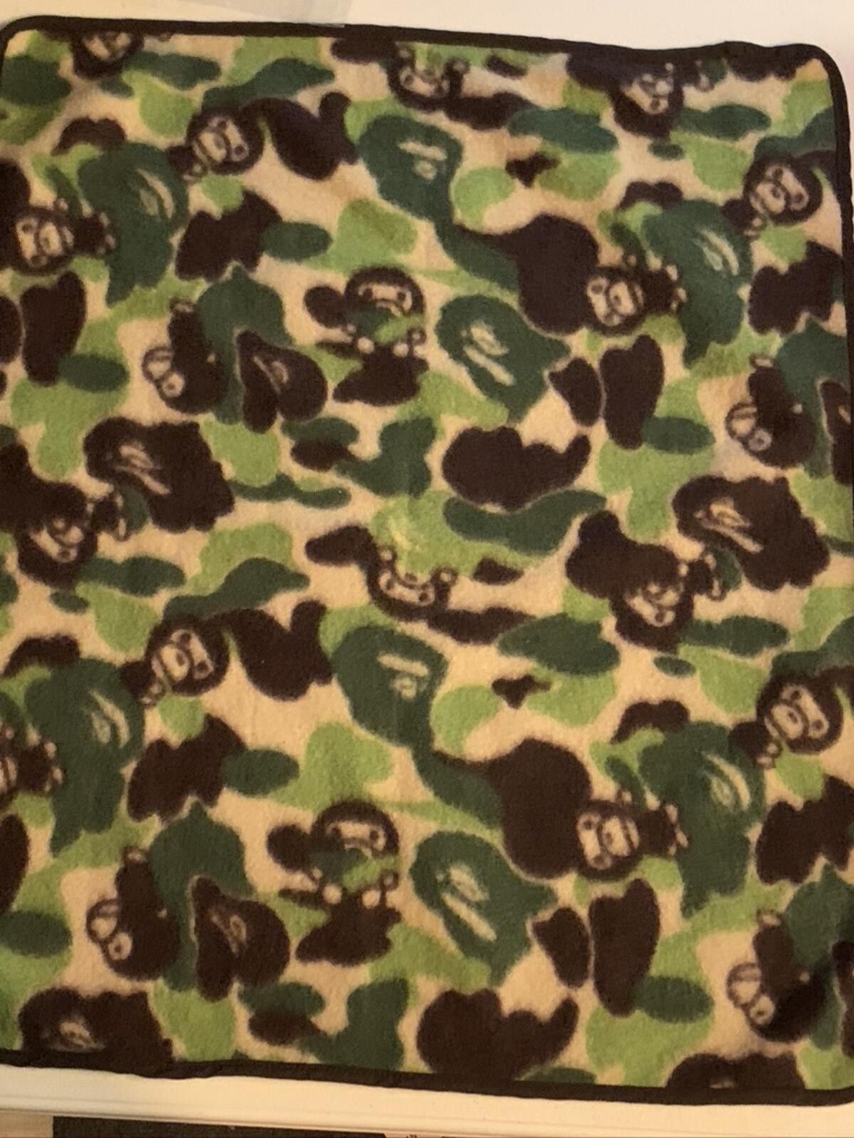Bape BAPE x Baby Milo Camo Soft Fleece Baby Blanket A Bathing Ape Size ONE SIZE - 1 Thumbnail
