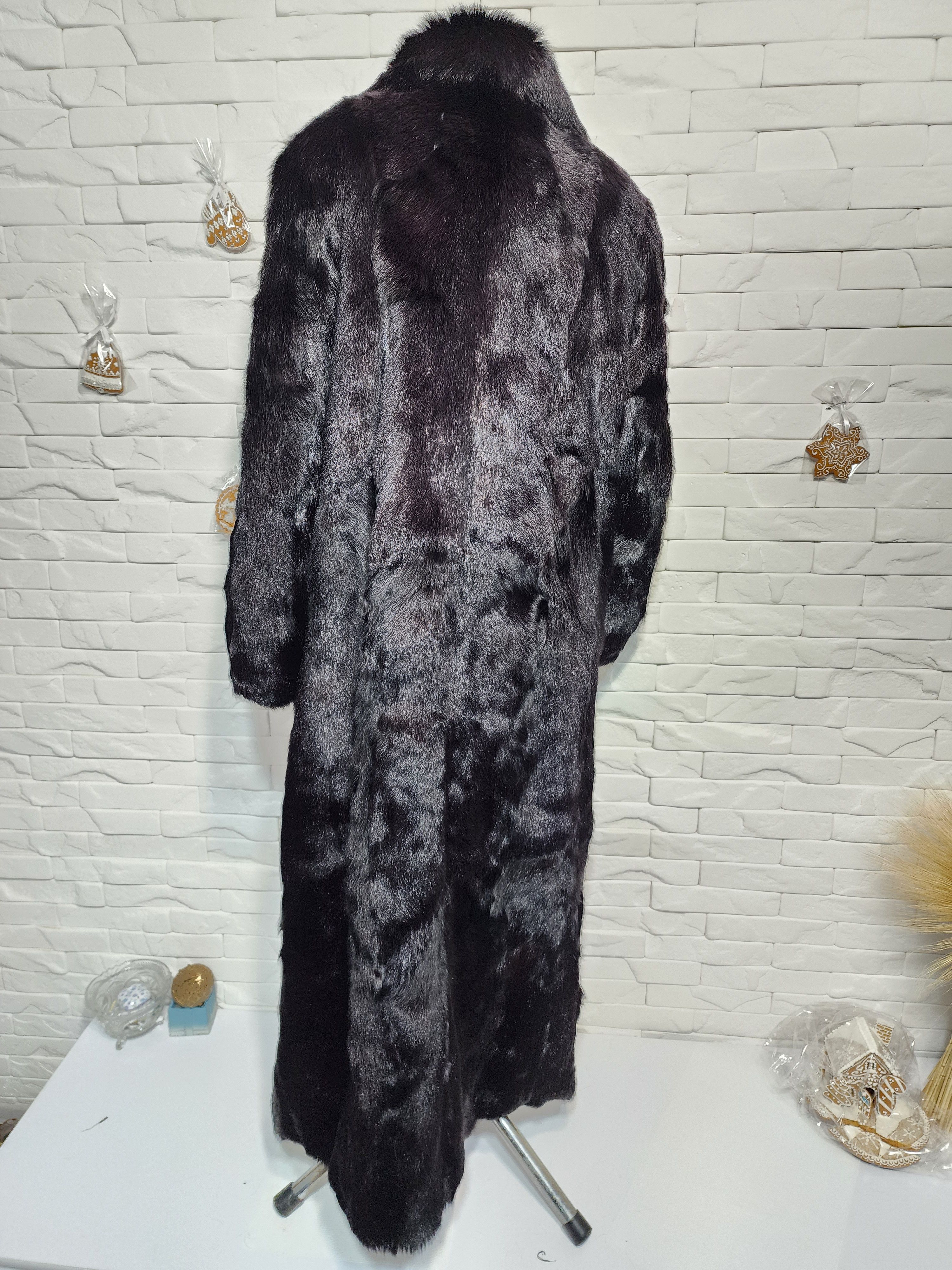 Furla Black Genuine Fur Coat: Women's Winter Coat Size XL / US 12-14 / IT 48-50 - 6 Thumbnail