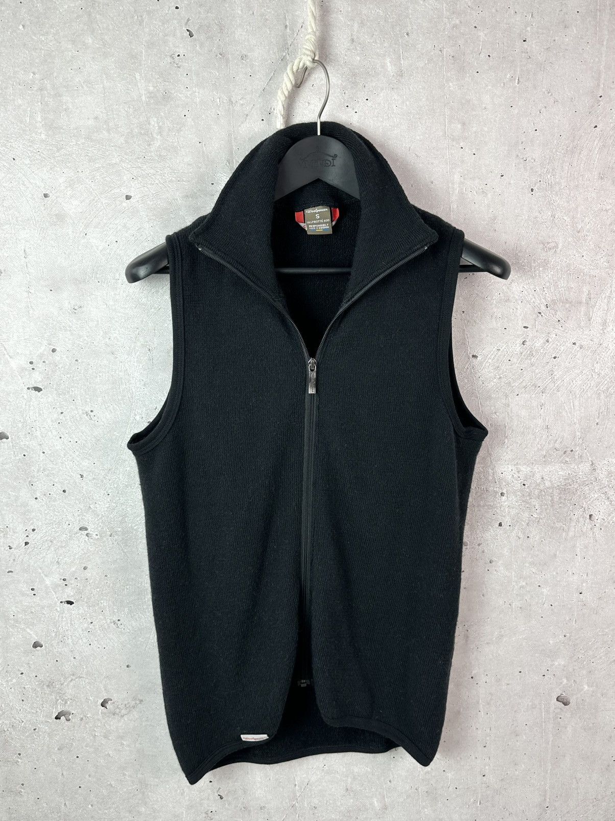 Other Woolpower Wool Knit Full Zip Sleeveless Men’s Vest Size US S / EU 44-46 / 1 - 1 Thumbnail