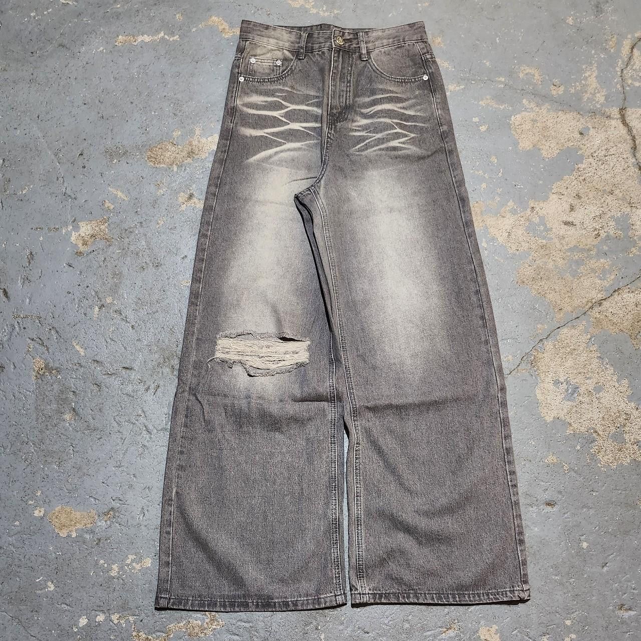 Japanese Brand grey distressed ripped faded baggy jeans y2k style Size US 28 / EU 44 - 1 Thumbnail