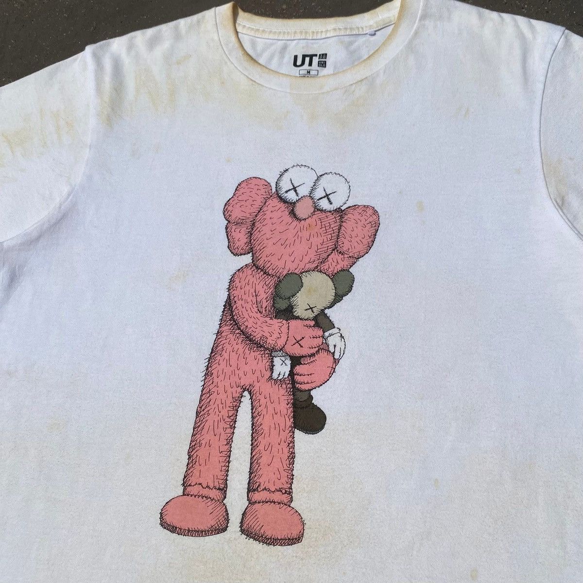 Uniqlo RARE ‼️ Kaws Size US M / EU 48-50 / 2 - 2 Thumbnail