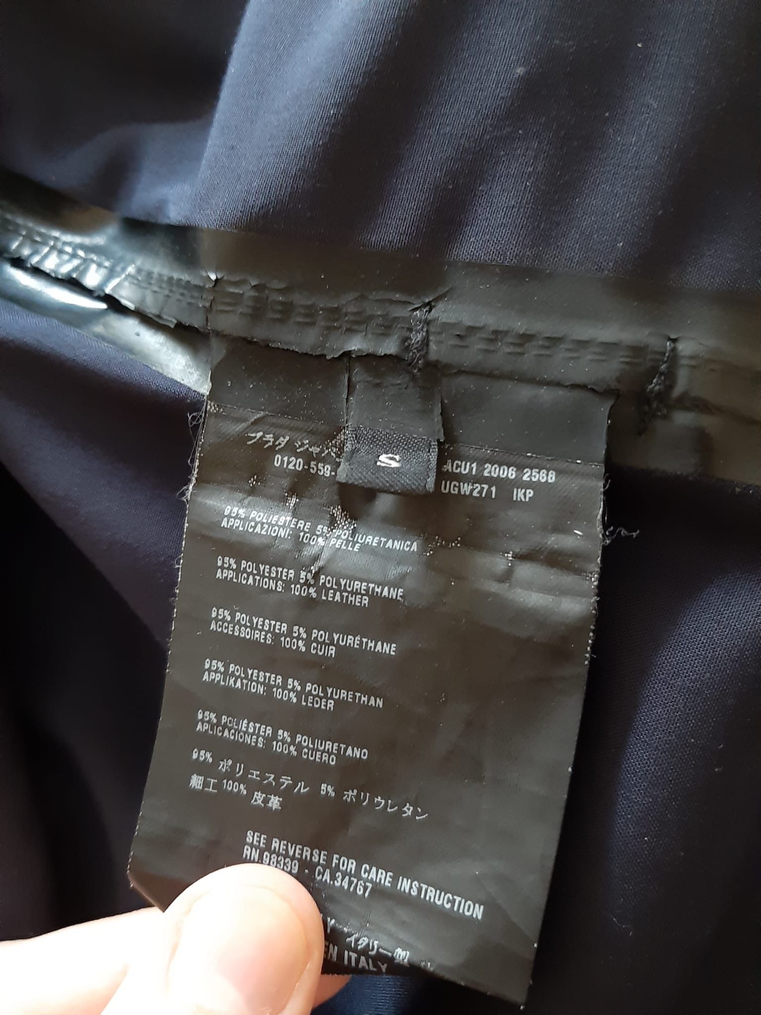 Prada Prada 2006 Raincoat with detachable cashmere linner Size US S / EU 44-46 / 1 - 9 Thumbnail