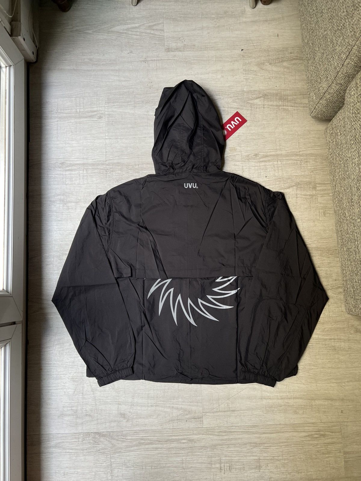 UVU Club Running Ultraweight Windbreaker