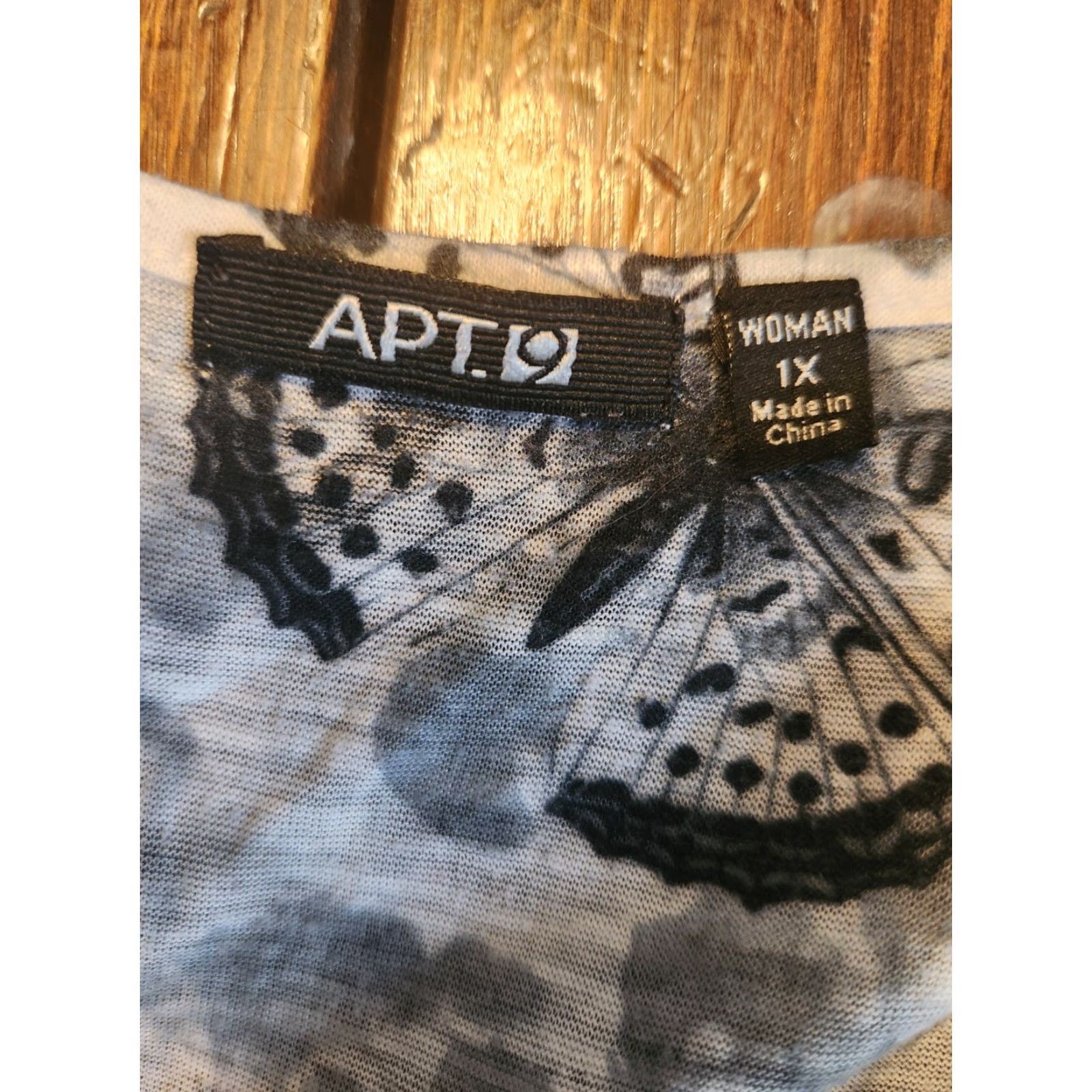 Vintage Apt 9 Woman Gray Studded Leopard Butterfly Flutter Sleeve Top 1X Size XL / US 12-14 / IT 48-50 - 6 Thumbnail