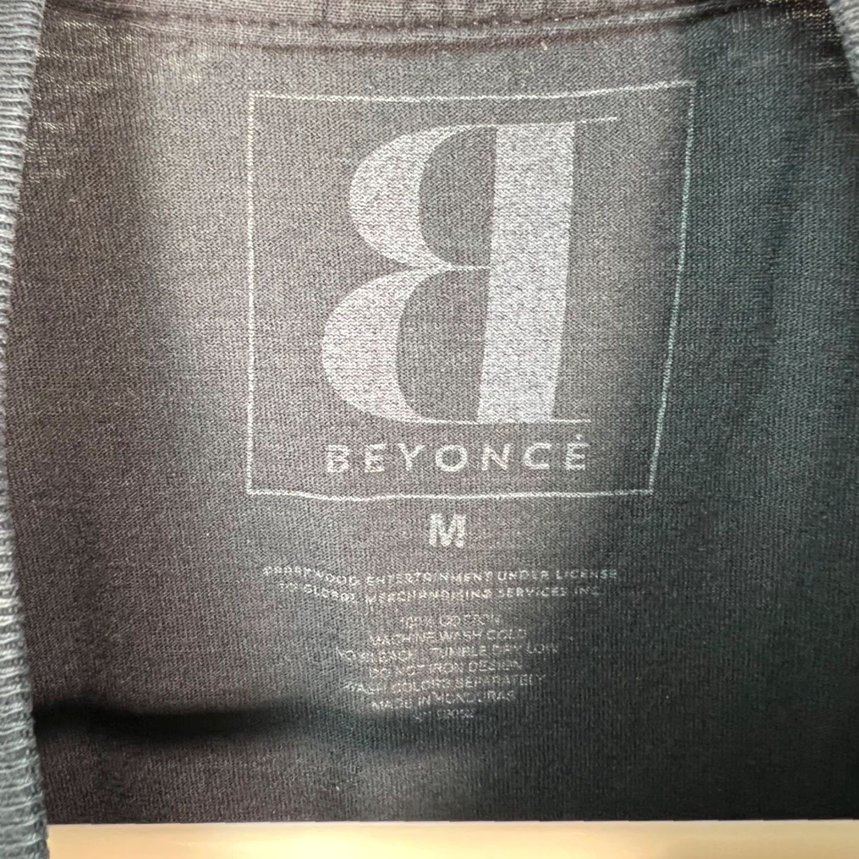 Vintage Beyoncé Blow Tour Promo Graphic T-Shirt Womens Medium Cotton Black Crew Neck Short Sleeve Size M / US 6-8 / IT 42-44 - 3 Thumbnail