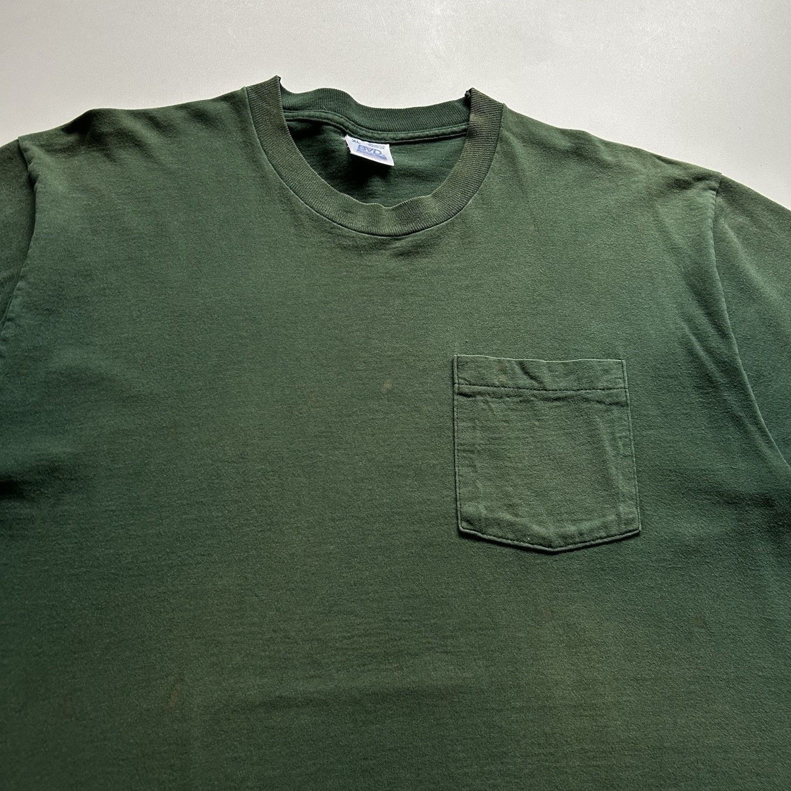 Vintage Vintage Sun Faded Green Blank Pocket T-Shirt XL 90s BVD Rare Size US XL / EU 56 / 4 - 2 Thumbnail