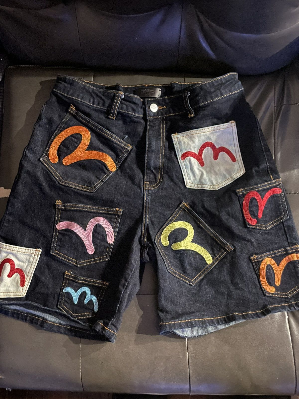 HMDD HMDDLA 16 pocket jorts Size US 32 / EU 48 - 2 Thumbnail