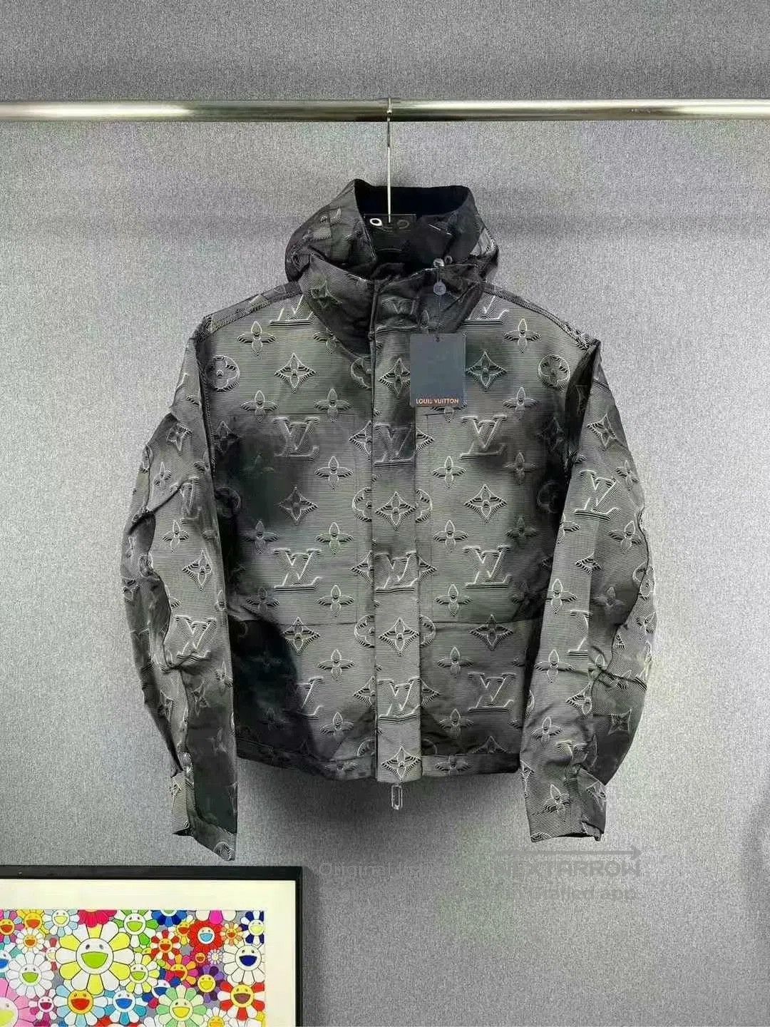 Louis Vuitton louis vuitton dual-sided jacket with hood. Size US L / EU 52-54 / 3 - 1 Thumbnail