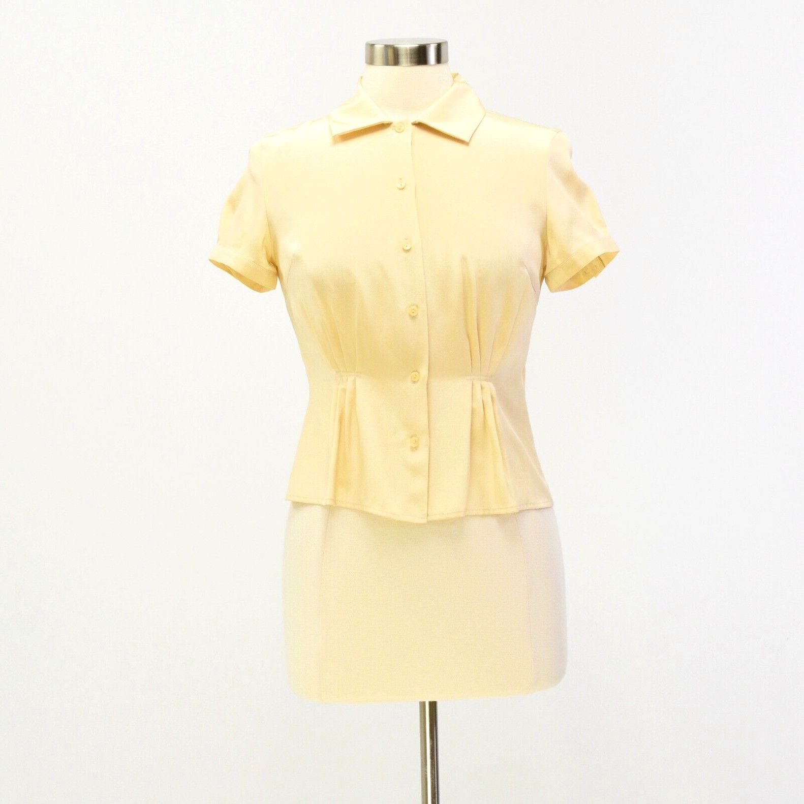 image of 90's Vintage Womens 4 Ivory Silk Blouse Top Petite Sophisticate in White (Size XL)