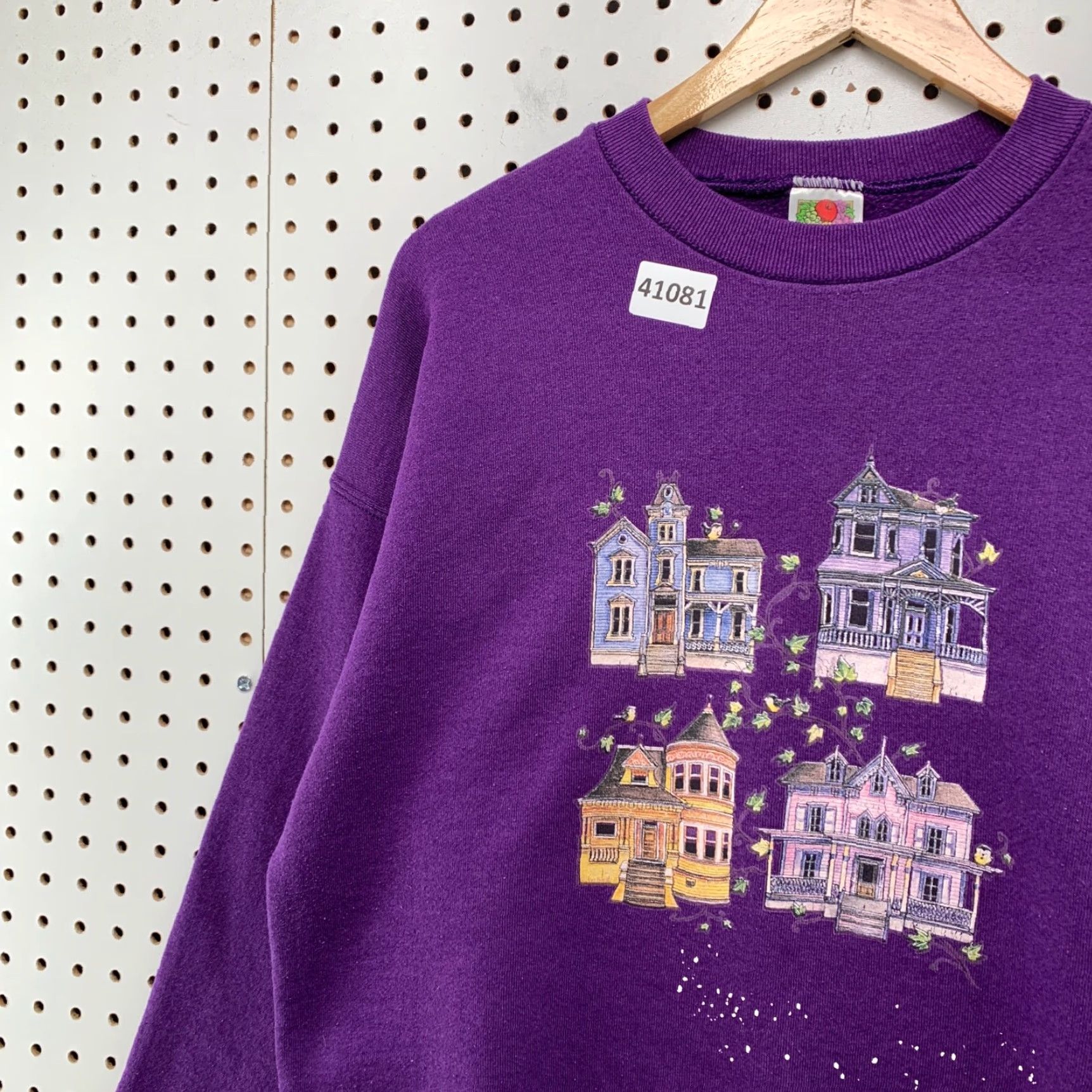 Fruit Of The Loom VINTAGE Fruit of the Loom Graphic Print Crewneck Sweatshirt Adult Large Purple 90s USA Mens Size US L / EU 52-54 / 3 - 6 Thumbnail