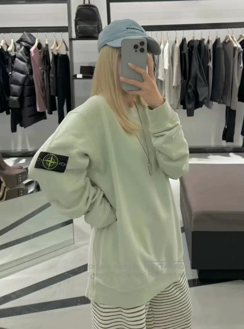 Stone Island Stone Island Round Neck Basic Sweatshirt Avocado Green Size US L / EU 52-54 / 3 - 9 Thumbnail