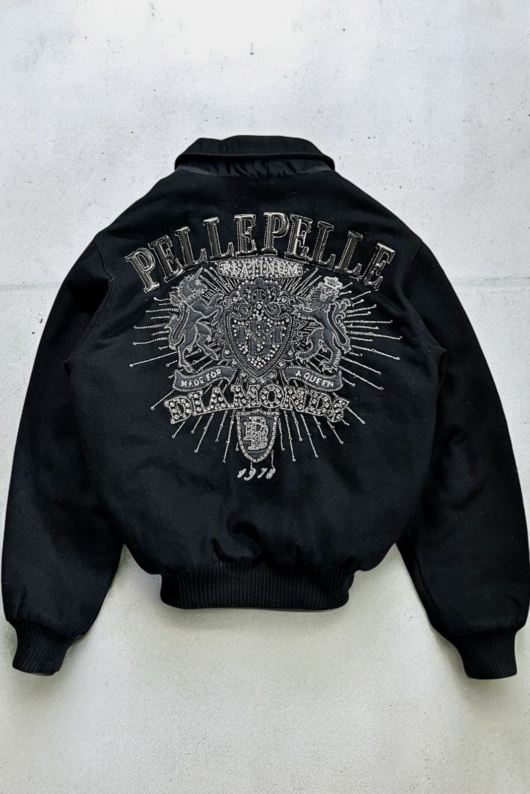 Pelle Pelle Pelle Pelle ‘Diamond Crest’ Embroidered Bomber Jacket 2000s Size US M / EU 48-50 / 2 - 1 Thumbnail