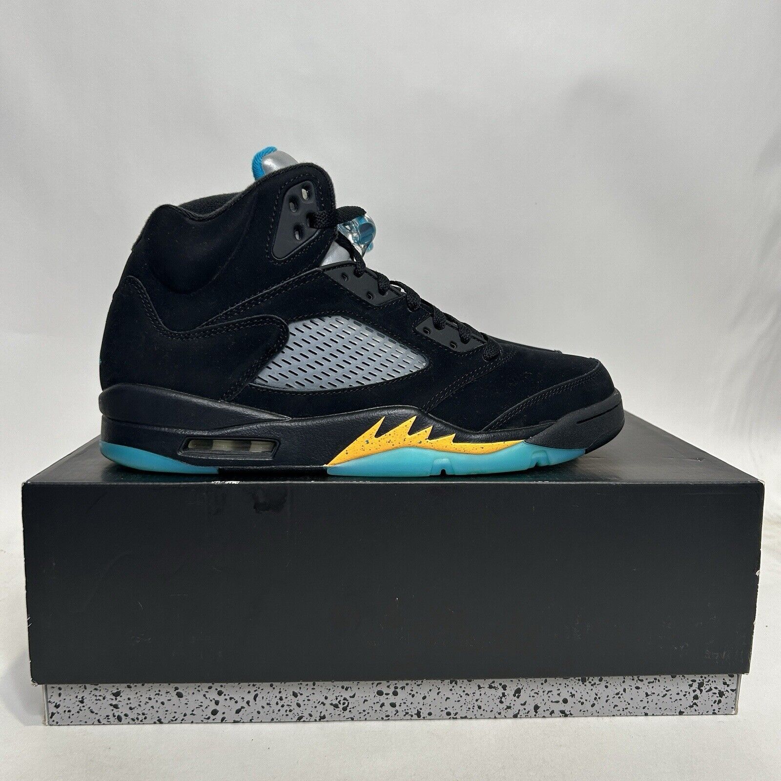 Jordan Brand Nike Air Jordan 5 Retro “Aqua” 2024 Size US 10.5 / EU 43-44 - 4 Thumbnail