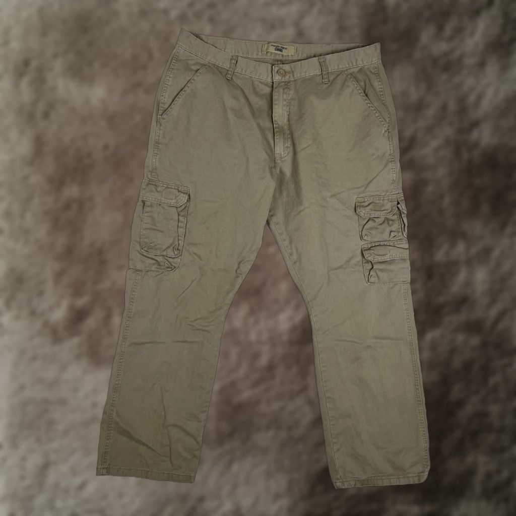 Wrangler Wrangler Relaxed Fit Cargo Pants Mens 38x30 Beige Cotton Spandex Straight 30in Inseam Casual Workwear Pocket Cargo N/A** Size US 38 / EU 54 - 1 Thumbnail