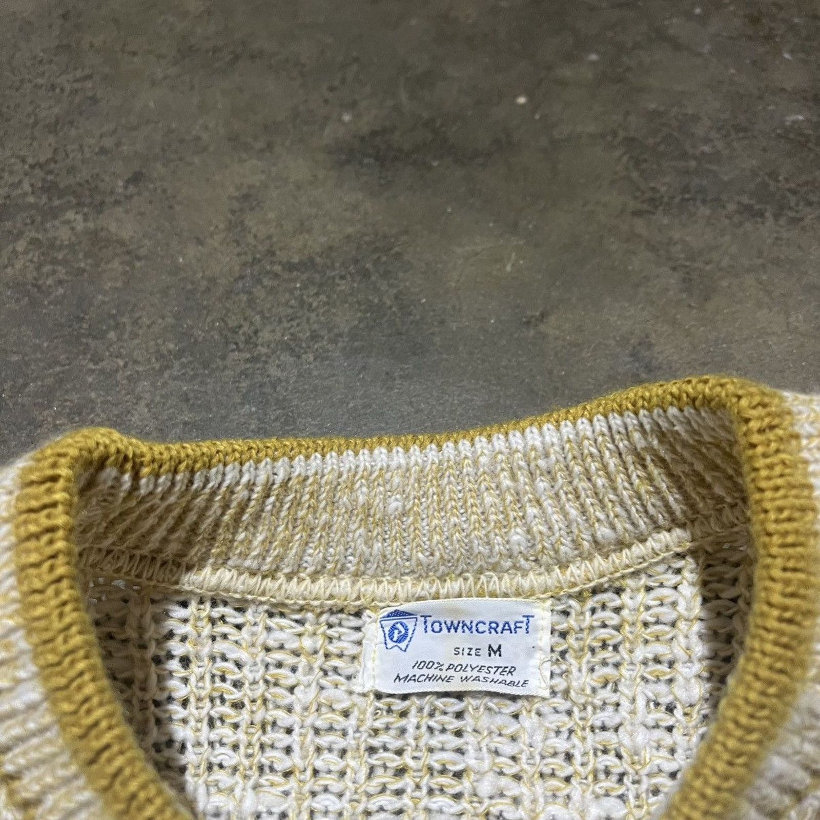 Vintage Vintage 60s Towncraft Yellow Acrylic Short Sleeve Sweater Size M / US 6-8 / IT 42-44 - 3 Thumbnail